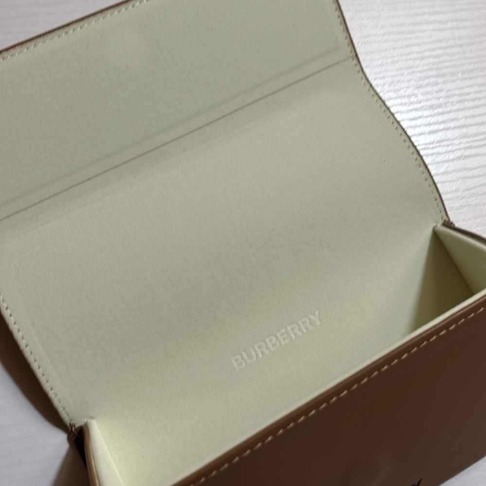 Excellent Burberry brown glasses case - Picture 6 of 6
